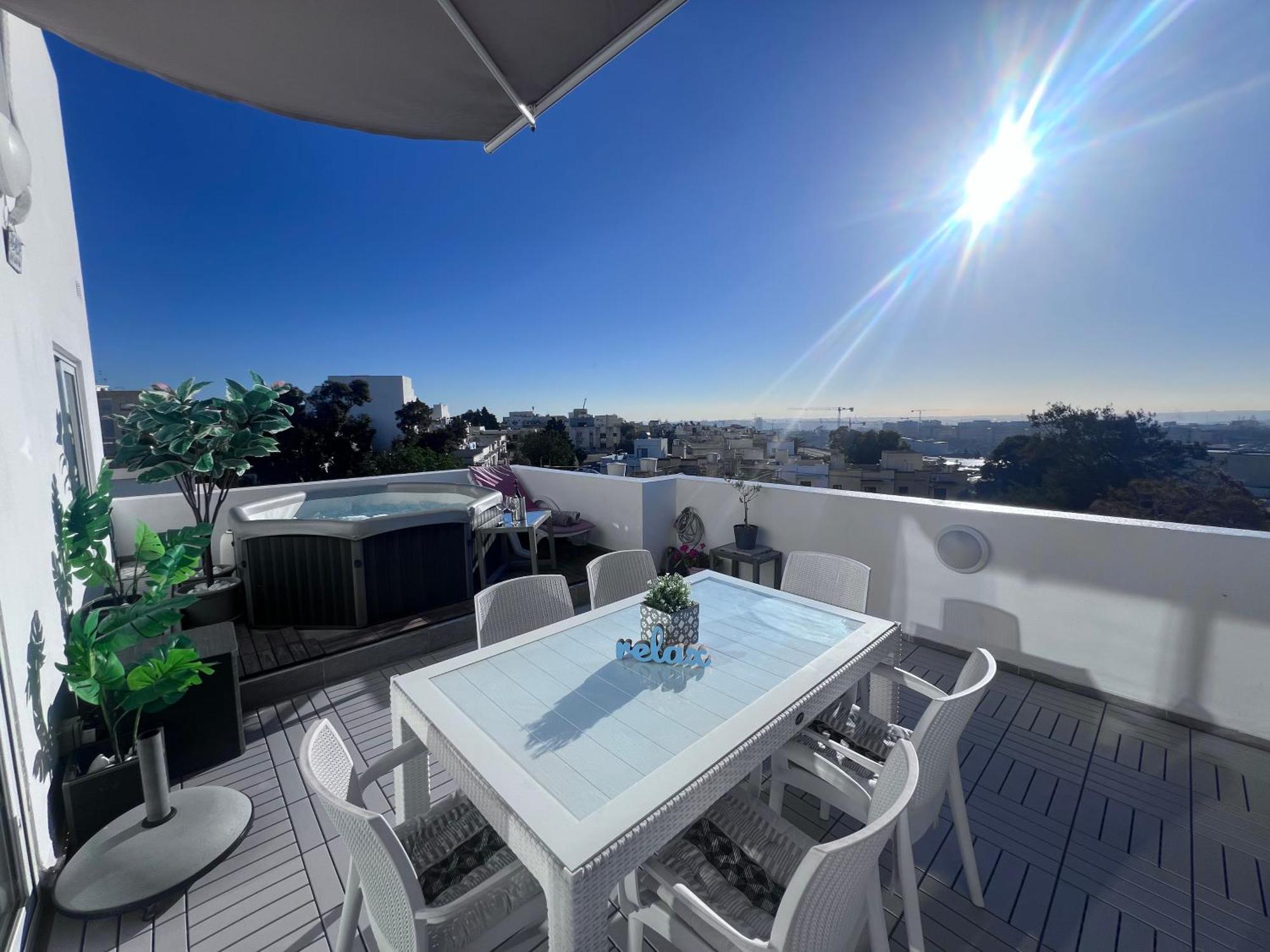 La88 Sweethome Penthouse With Jacuzzi * San Ġwann