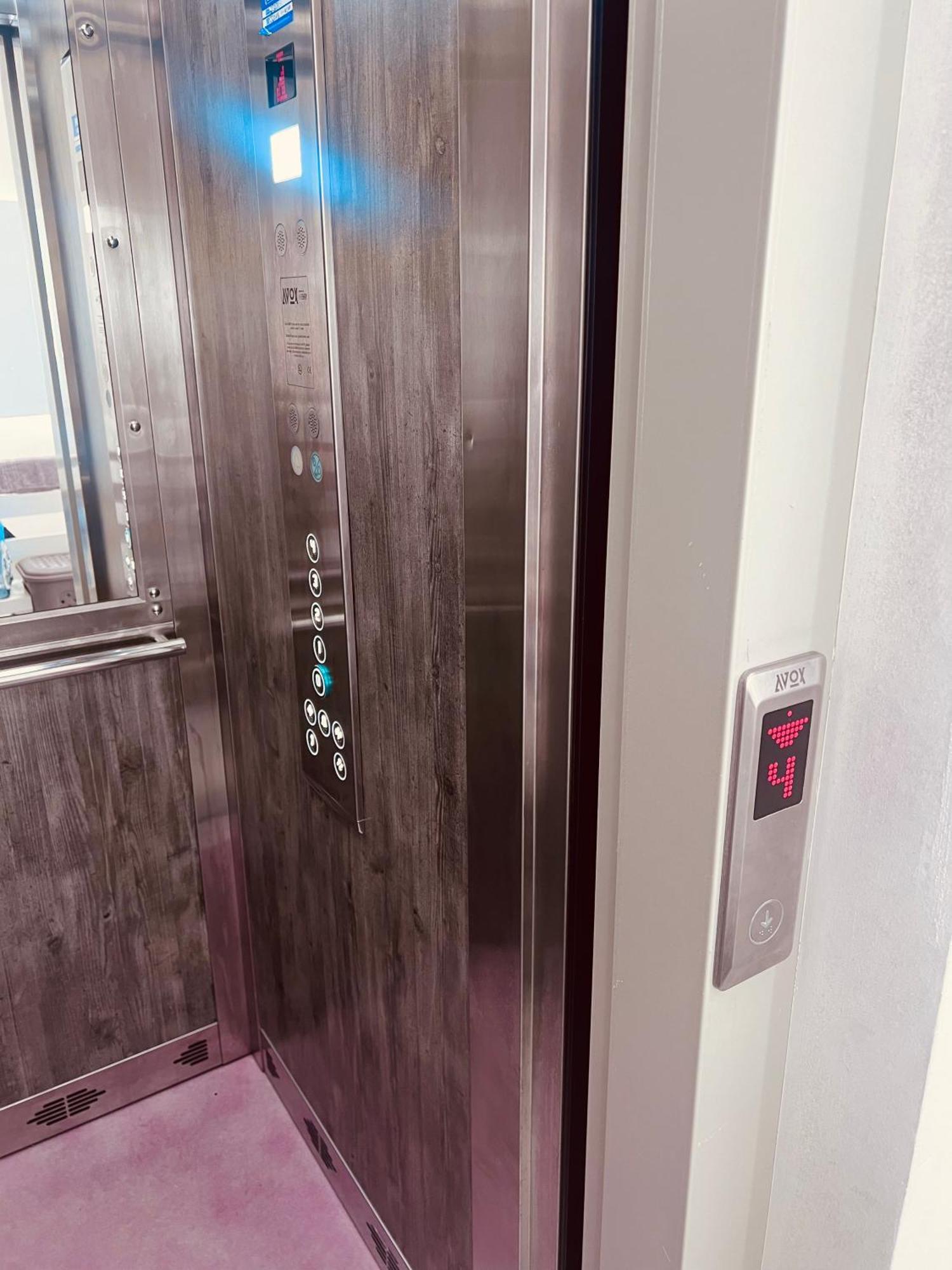 Apartment La88 Sweethome Penthouse With Jacuzzi