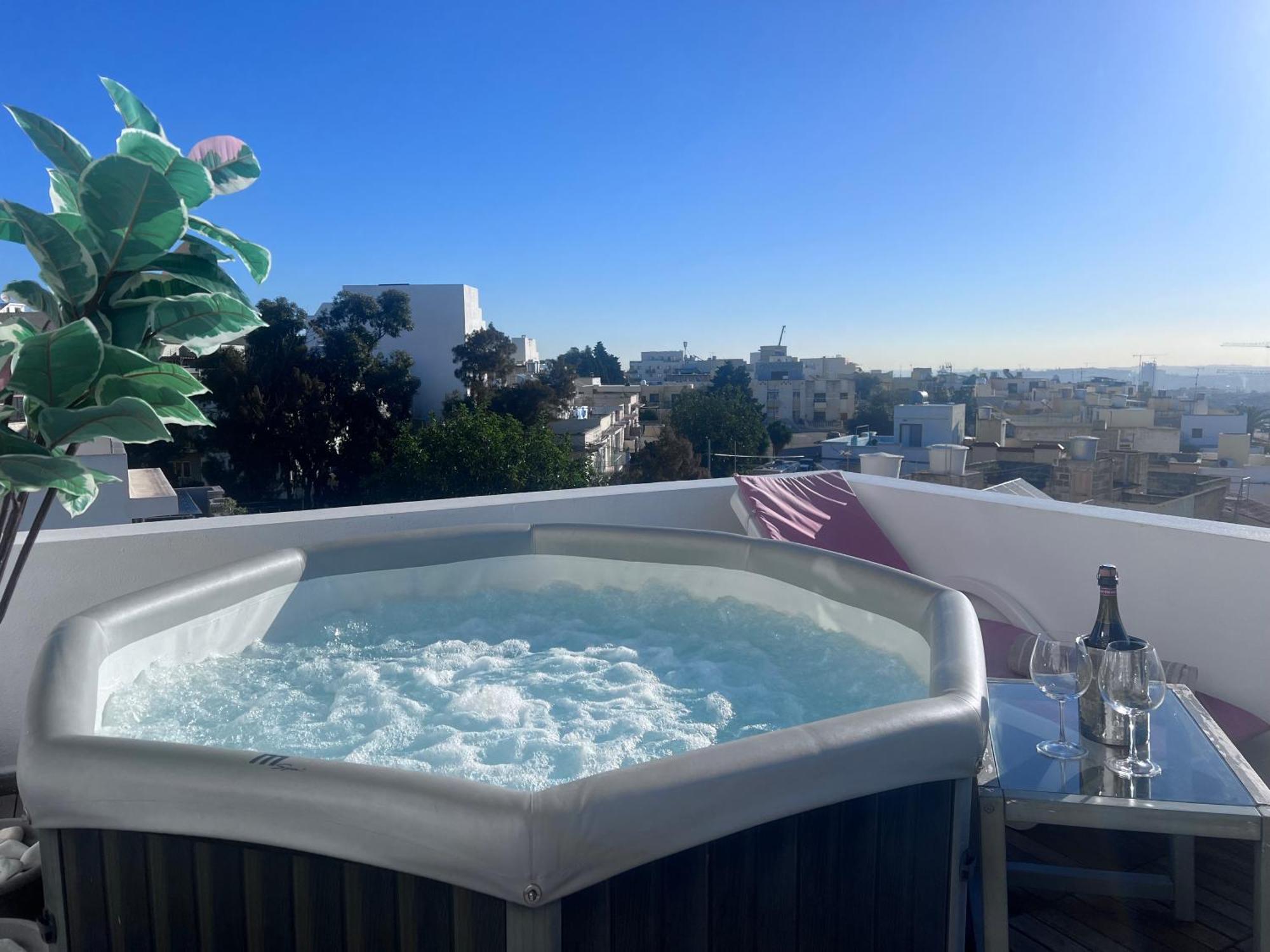 La88 Sweethome Penthouse With Jacuzzi * San Gwann